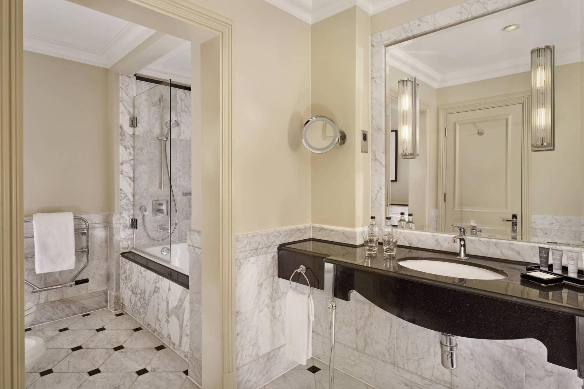 Hotel Jw Marriott Grosvenor House Londra Esterno foto