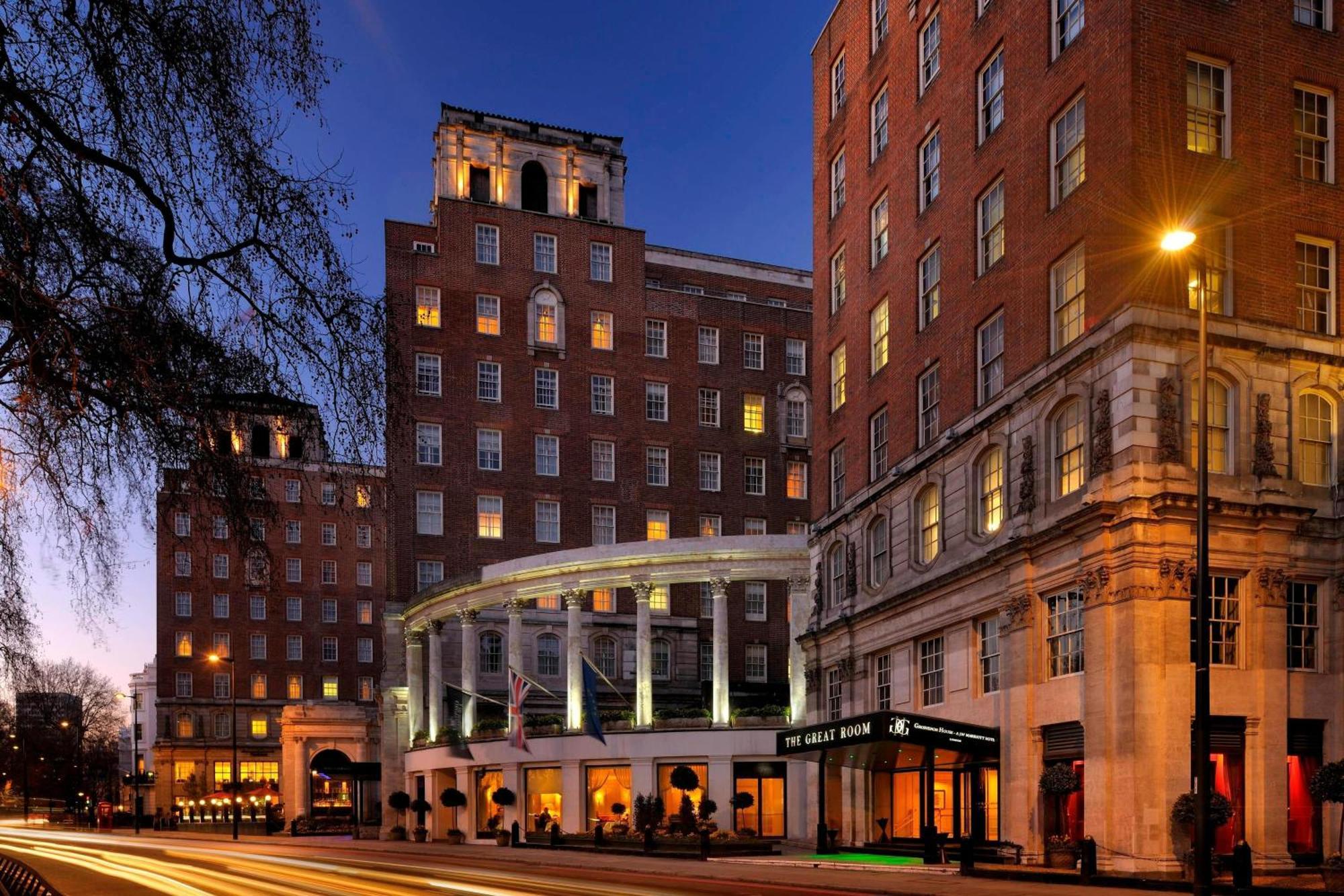 Hotel Jw Marriott Grosvenor House Londra Esterno foto The hotel in 2012
